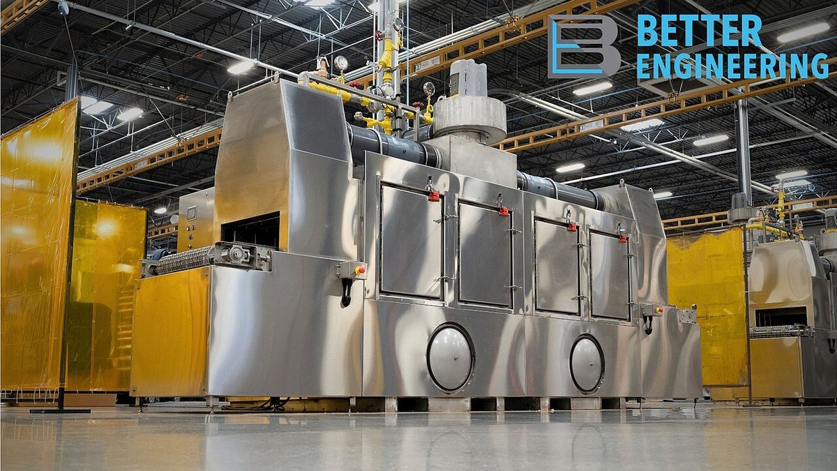 Industrial parts washer immersion tank with solvent circulation for cleaning machined metal parts