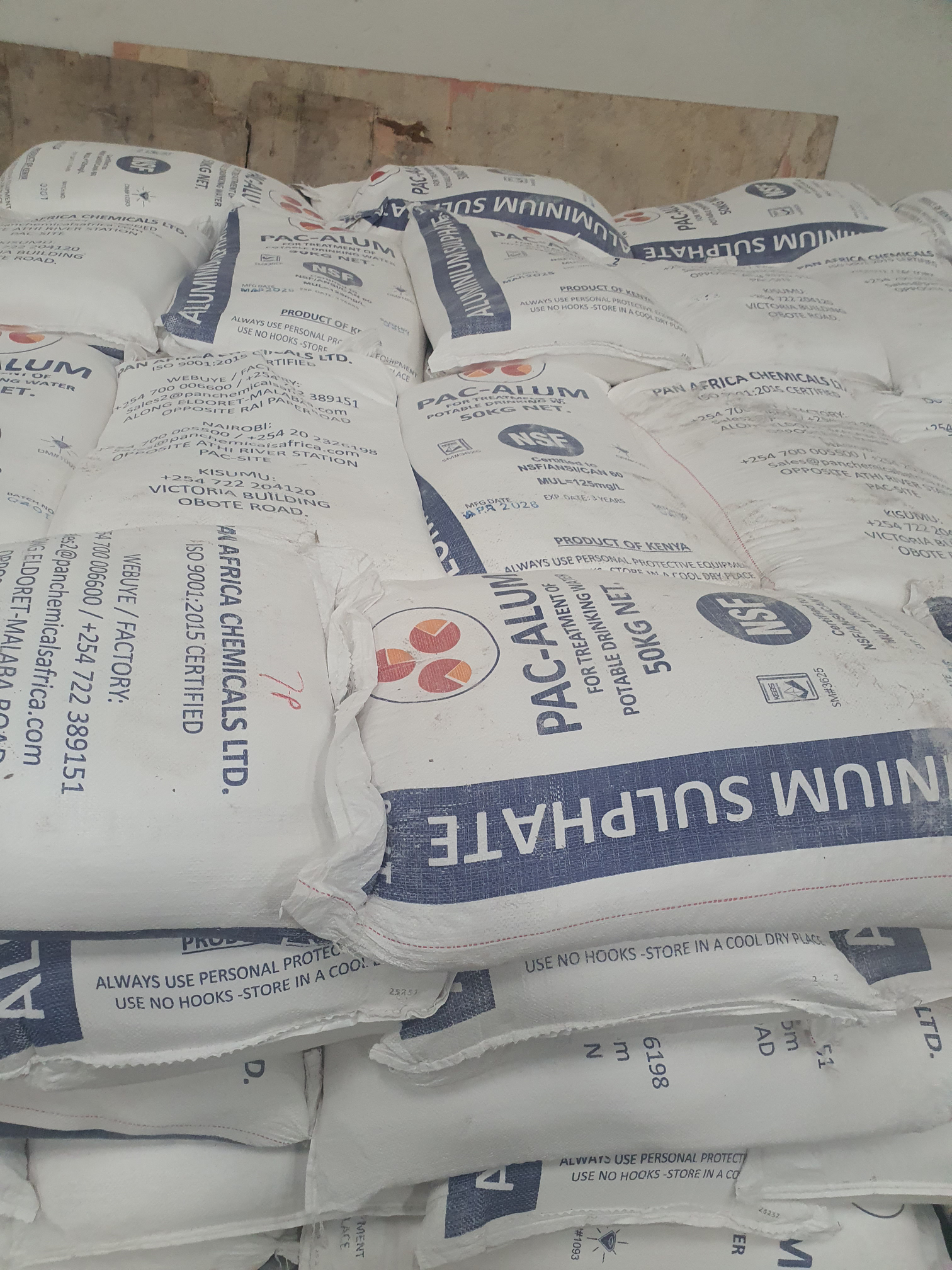 Ammonium Nitrate (Technical Grade, Powder) in commercial industrial packaging